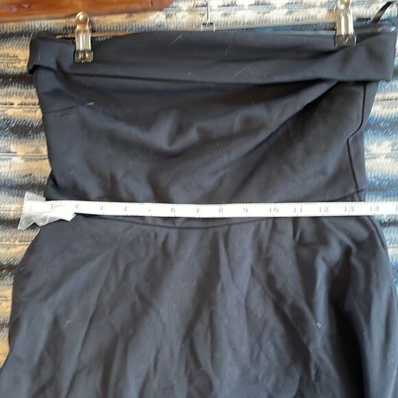 Banana Republic strapless little black dress size 2 - Picture 7 of 9